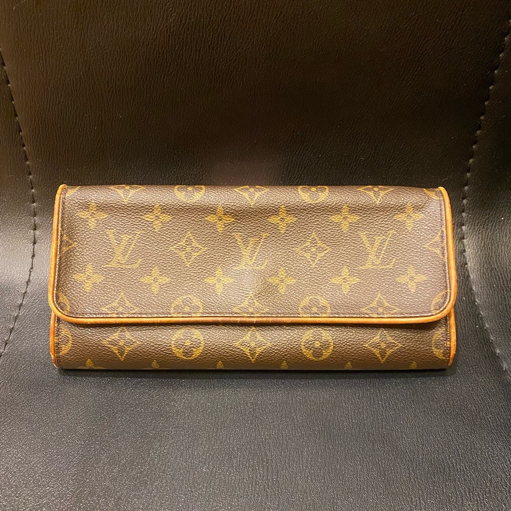 SOLD‼️Louis Vuitton monograms twin pochette GM